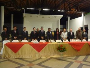 Rotary Club de Floriano empossa novos membros