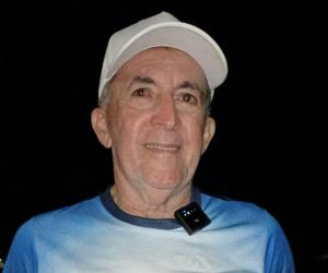 Aos 71 anos, Eloneide Gomes completa desafio de atravessar o Rio Parnaíba 71 vezes em Floriano
