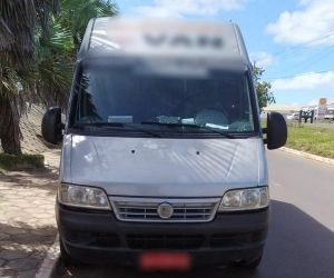 Operação apreende dois veículos por transporte irregular de passageiros em cidades do Piauí