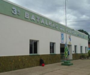 Mulher tem motocicleta tomada de assalto em Floriano
