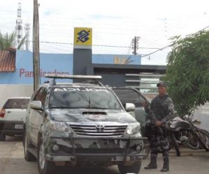 Operação policial realiza cumprimento de mandado de prisão em Floriano