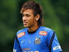 Neymar assume favoritismo na final, mas alerta: 'Em campo é diferente'