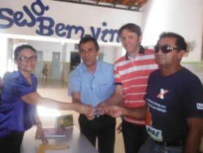 Prefeito fez repasse financeiro a entidade filantrópica de Floriano