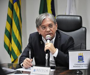 Arimatéia Dantas é reeleito reitor da UPFI com mais de 85% dos votos