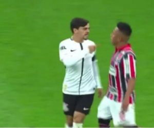 Corinthians: Fagner pega um jogo de suspensão e deve perder decisão do Paulista