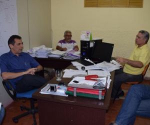 Prefeito Gilberto Júnior participa de reunião na Seinfra