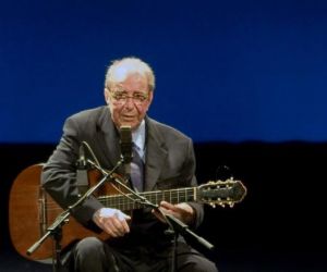 90 anos de João Gilberto: a incansável busca por gravações inéditas do pai da bossa nova