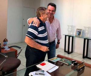 Mão Santa recebe senador Ciro Nogueira em Parnaíba