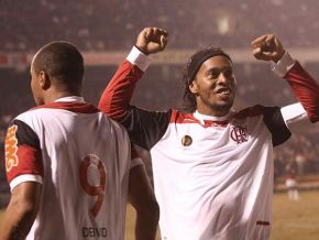 Companheiros botam fé em Ronaldinho e Deivid