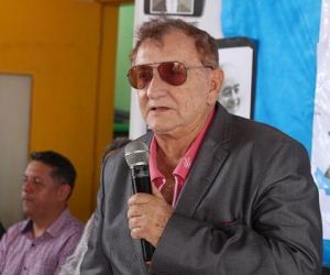 Prefeito de Parnaíba, Mão Santa sofre acidente doméstico e passa por exames