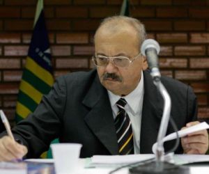 Fernando Monteiro pede mobilização contra fechamento de agência