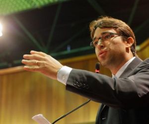 Marden Menezes lamenta decisão da CCJ de arquivar projeto