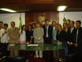 Alunos do curso de Direito da FAESF visitam as dependências do TJ/PI