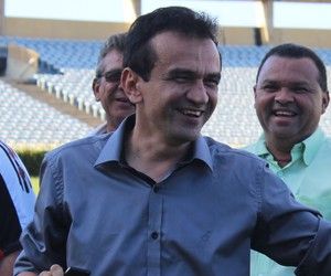 River-PI anuncia base do time 2015 sem técnico