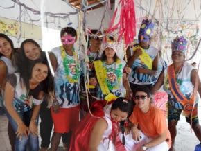 Prefeitura de Floriano promoveu baile de carnaval para usuários do CAPS II
