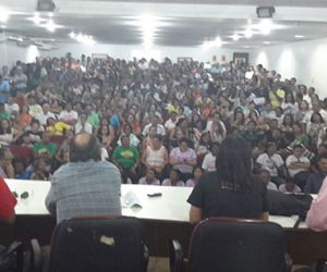 Seduc estipula aula aos sábados para compensar greve dos professores