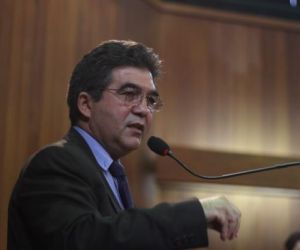 Deputado Francisco Limma destaca a produção de mel no Piauí
