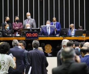 Senado aprova MP que pretende facilitar abertura e gestão de empresas; texto volta à Câmara