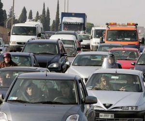 Denatran suspende pagamento de multas com cartão