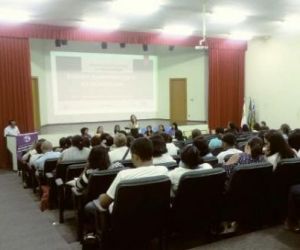 Sesapi apresenta boletim epidemiológico da Hanseníase a profissionais de Floriano