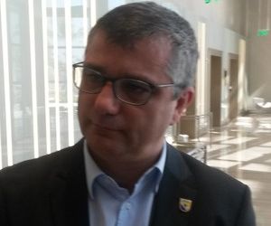 Sem direito de arena, árbitros serão convocados para discutir greve