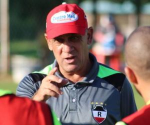 Fora do River-PI, Celso Teixeira se queixa de ambiente: "Time cheio de mimimi"