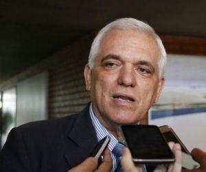 Themístocles pede calma e tratamento civilizado entre aliados