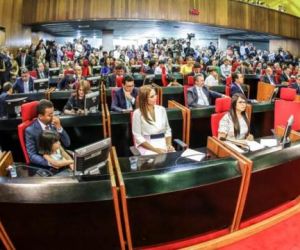 Deputados reagem a projeto de aumento do salário do Judiciário