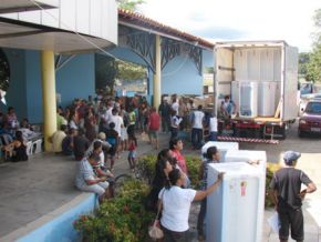 Eletrobras substitui 256 geladeiras em Floriano