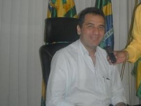 Prefeito de Floriano vai discutir eleição direta para diretorias de escolas