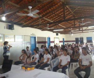 Alunos da rede estadual voltam às aulas em Floriano