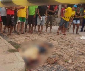 Homem é morto apedrejado e polícia suspeita de latrocínio