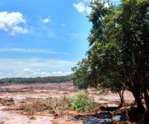 Bombeiros encontram mais um corpo em Brumadinho