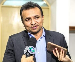 Fábio Abreu defende apoio ao CE e faz mistério sobre ir para a Segurança