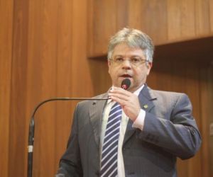 Gustavo Neiva alerta para "reforma de mentirinha" que Governo pode fazer