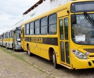 Moradores da zona rural de Floriano reclamam da falta de transporte escolar