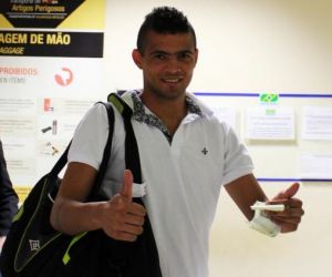 Passagem na mão: goleiro Naylson define data de apresentação oficial ao 4 de Julho