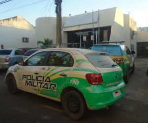 Motocicleta é tomada de assalto no bairro Catumbi