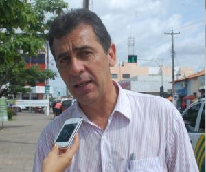 Prefeito de Floriano confirma o cancelamento do "Ouvindo Piauí"