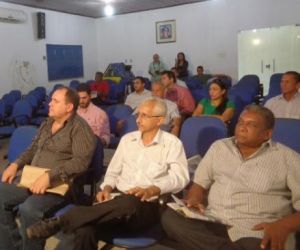 Amucespi reúne 15 prefeitos da região de Floriano em encontro