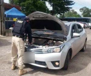 PRF apreende carros adulterados em revendedora de veículos