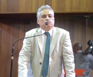 Robert Rios critica decisão do governo