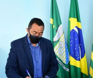 Sancionada lei que define novo horário para o comércio de Floriano