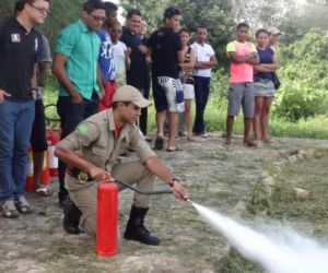 Realizado treinamento de extintores com equipe técnica e elenco da Paixão de Cristo