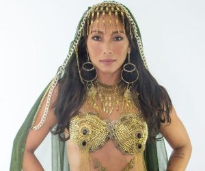 Danni Suzuki festeja participação na Paixão de Cristo em Floriano
