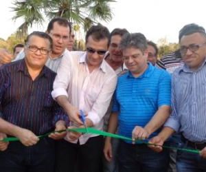 Deputado Gustavo Neiva participou da inauguração da ponte na localidade Manga