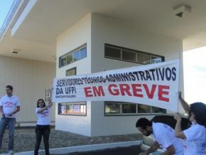 Servidores da UFPI e IFPI põem fim a greve e retornam as atividades
