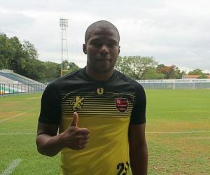 Em treino no Lindolfinho, zagueiro Eliézio é apresentado no Flamengo-PI