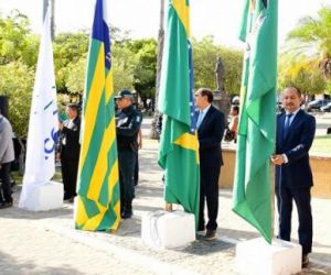 Abertura da Semana da Pátria reúne autoridades, escolas e entidades em ato cívico em Floriano