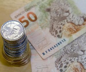 Governo deve corrigir tabela do IR em até 4%